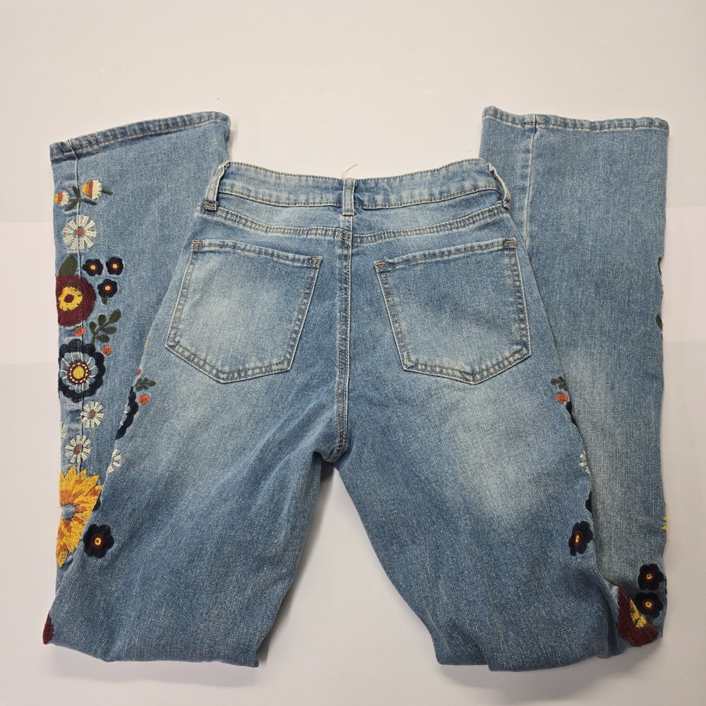 Embroidered Floral Blue Women’s Jeans - Picture 4 of 6